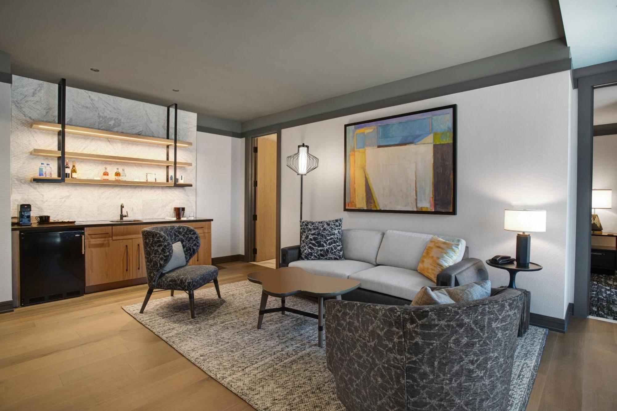 The Farnam, Autograph Collection Hotel