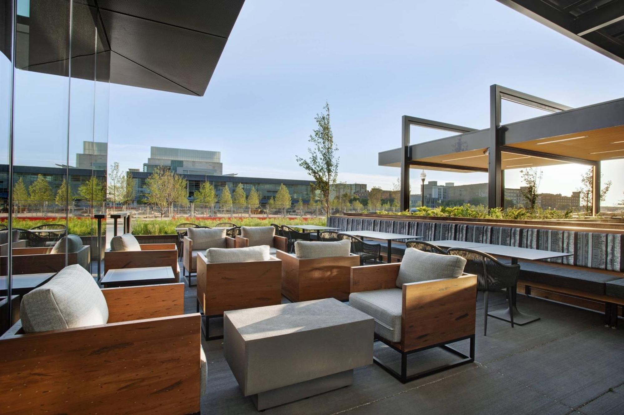 The Farnam, Autograph Collection Hotel