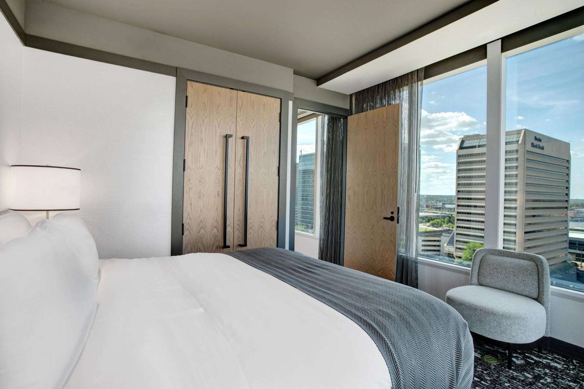 The Farnam, Autograph Collection Hotel